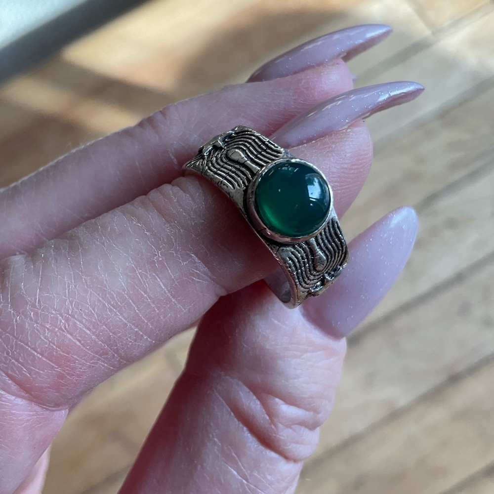 Green aventurine round stone ring